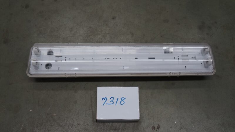 โคมไฟกันน้ำ นีออน 2 x 18w (โคมเปล่า)