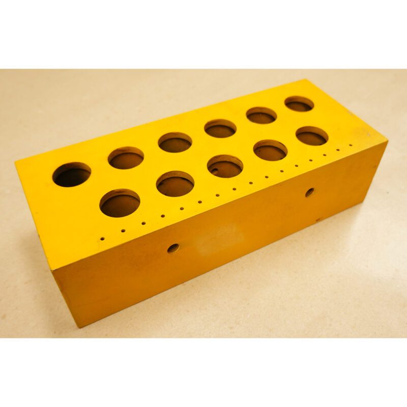 อะไหล่ รถเข็นเคาะสนิม ; KC-100 # No.01, W-5000 Cylinder block ( 1pc )
