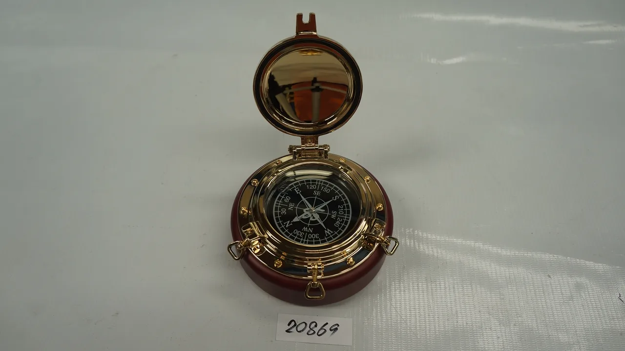 เข็มทิศ Chart Weight, Fig.134 Porthole style with cover size 4