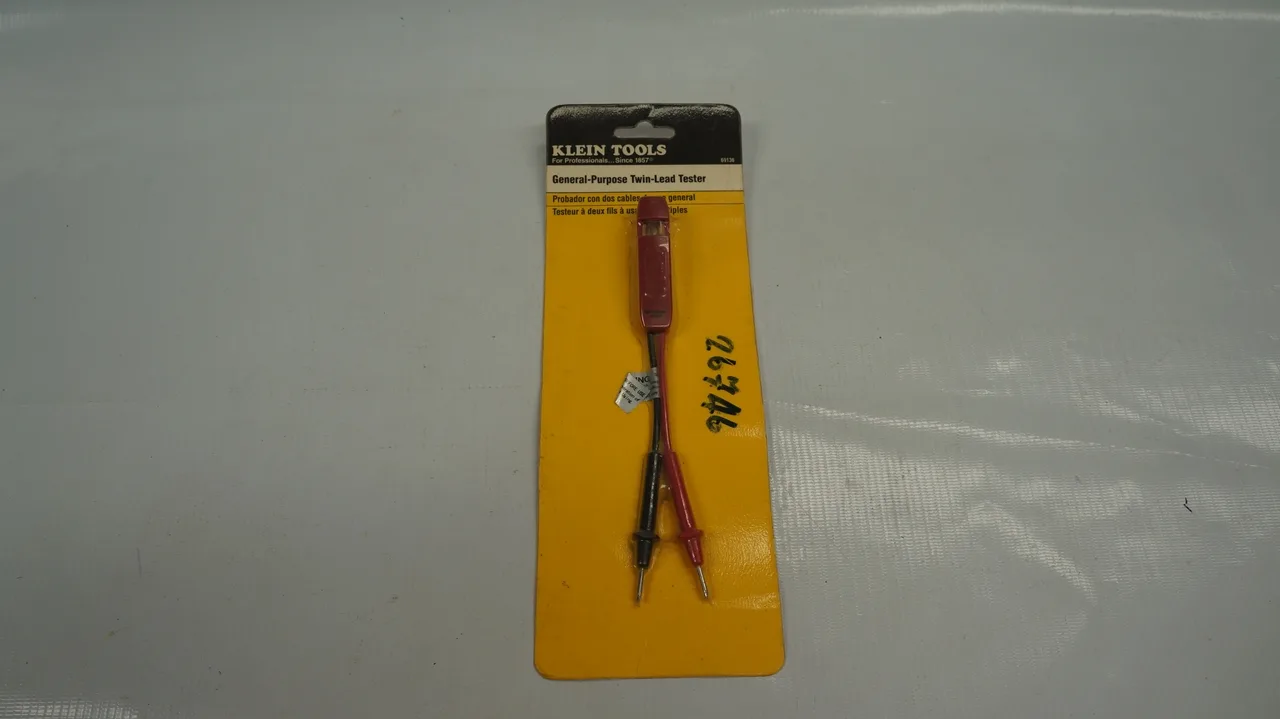 เครื่องตรวจ Circuit tester ยี่ห้อ Klein USA รุ่น 69136 ; Twin-Lead Tester