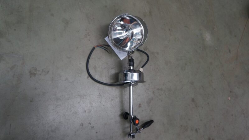 โคมไฟกันน้ำ Searchlight # TG-10, 24v - 28v, 450W Body-Stainless IP45 weight3.85Kgs มีคันบังคับ (ราคารวมหลอด) ... (ซื้อ Spare lamp ID 27967)