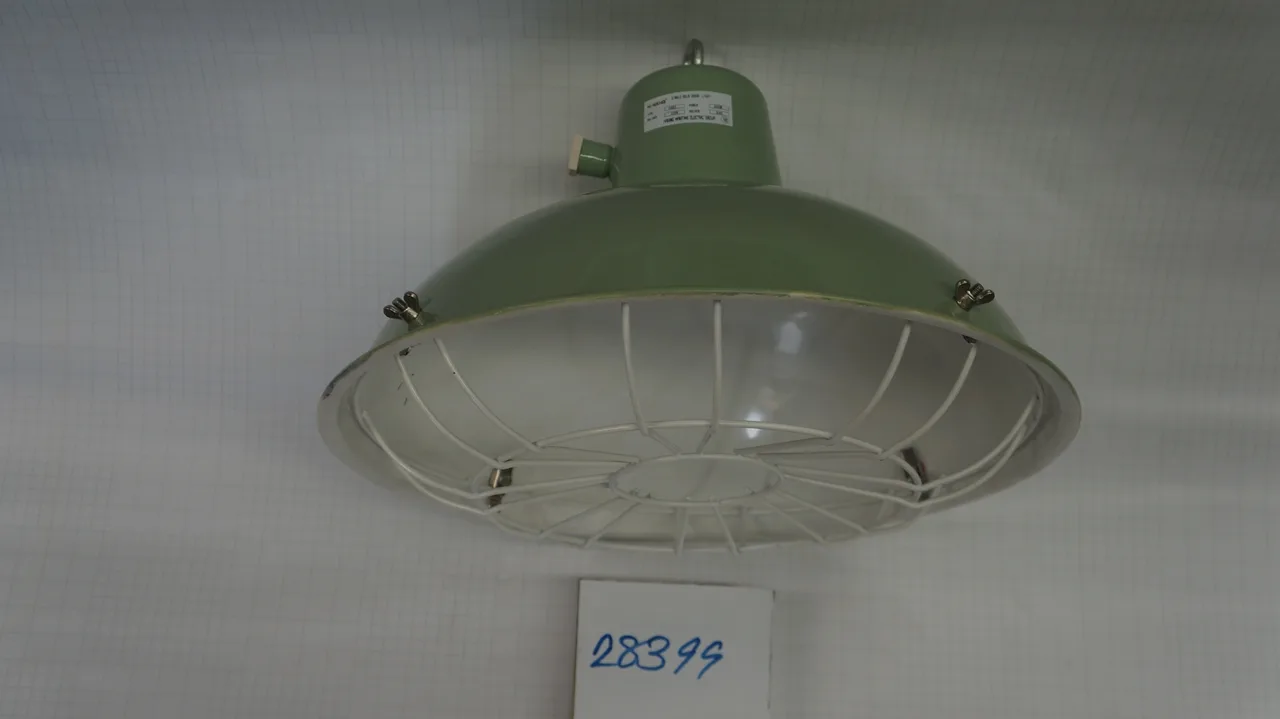 โคมไฟคาร์โก้ E-40 110/220v 300-500W แบบฝาชี IP20 # CGD2