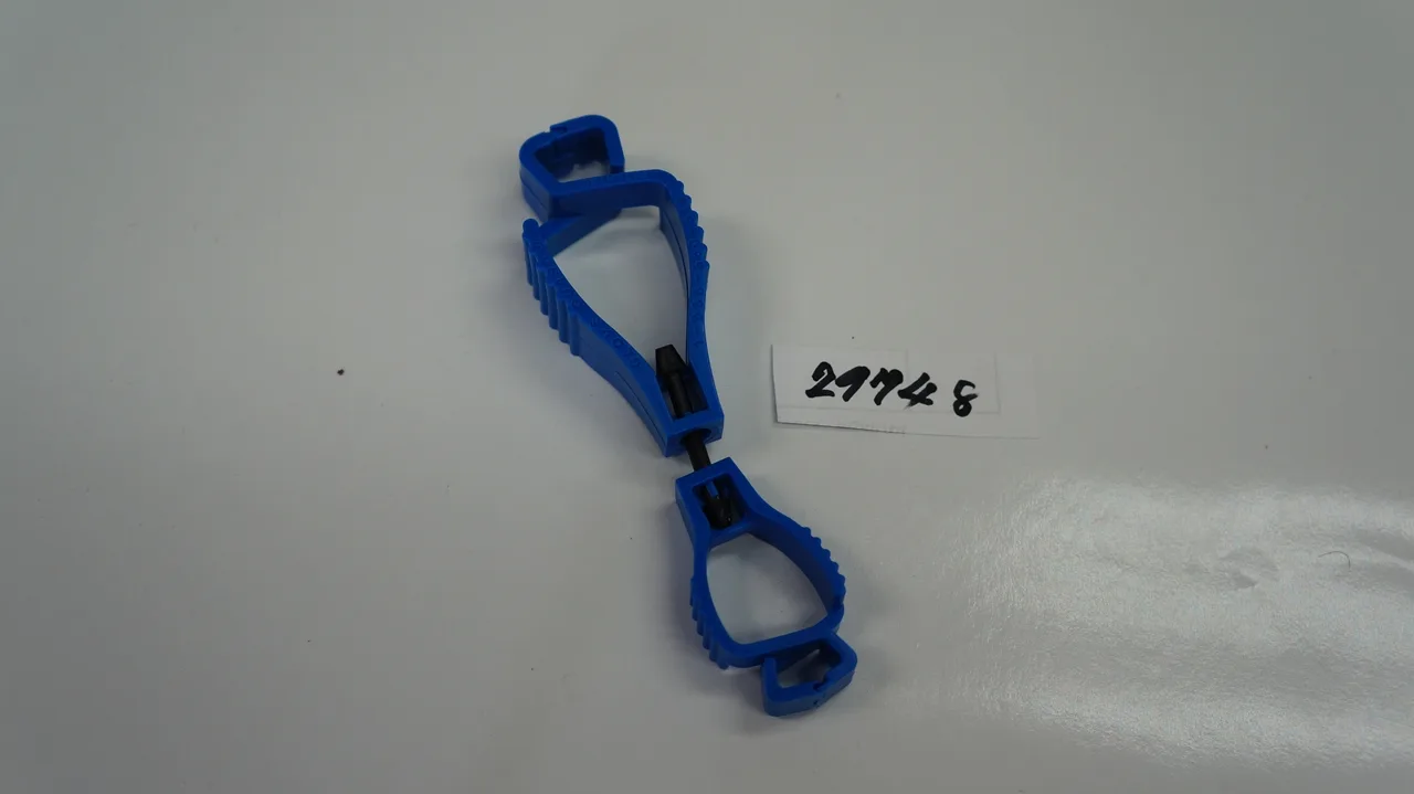 Glove Guard Glove Clip Color Blue P/N 1939BL