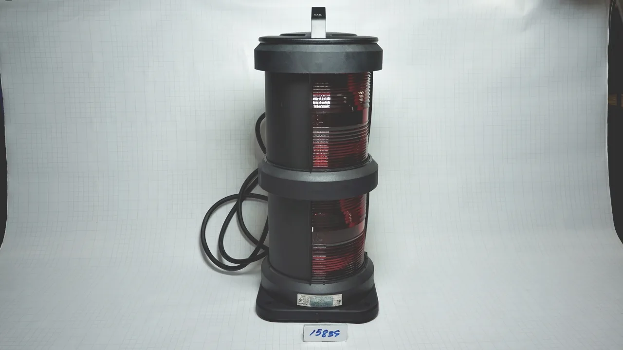 โคมไฟสัญญาณเดินเรือ 2ชั้น, รูน๊อต 155x155มม. กราบซ้าย Port light สีแดง # CXH2-101P (IP56 For Ship 50mtr or above) รวมหลอดไฟนาวิเกชั่น P28S 220V 65W