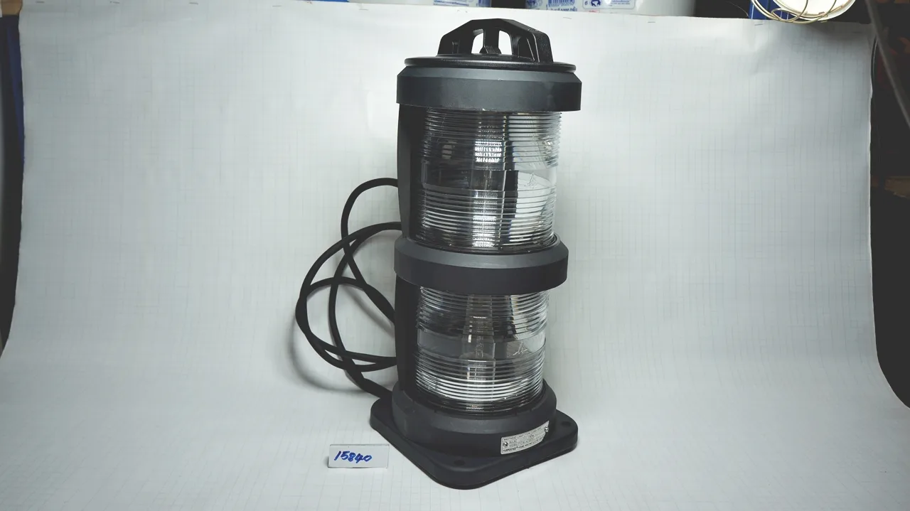 โคมไฟสัญญาณเดินเรือ 2ชั้น, รูน๊อต 155x155มม. หัวเรือ Masthead light สีใส # CXH3-101P (IP56 For Ship 50mtr or above) with #12951 หลอดไฟนาวิเกชั่น P28S 220V 65W
