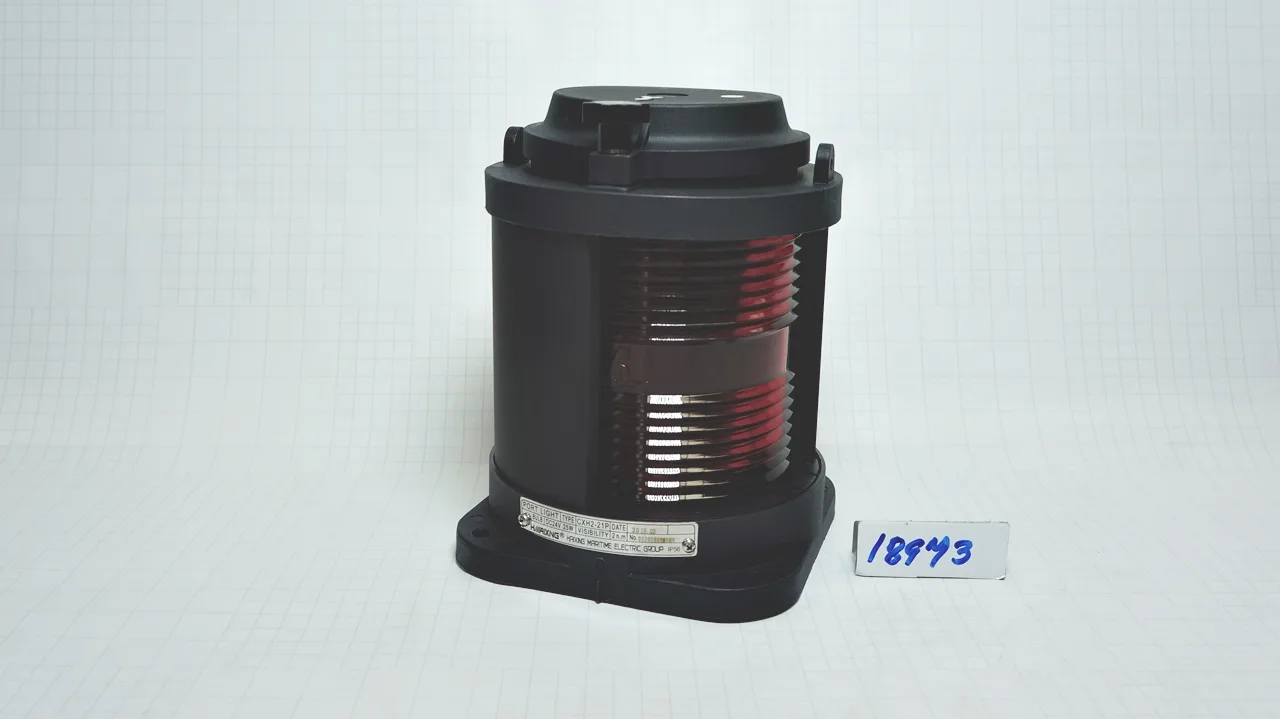 โคมไฟสัญญาณเดินเรือ ชั้นเดียว, รูน๊อต 120x120มม. กราบซ้าย Port light สีแดง # CXH2-21P (IP56 For Ship 12-50mtr)With 21425 หลอดไฟนาวิเกชั่น BAY15d (เขี้ยวเยื้อง) 24V 25W