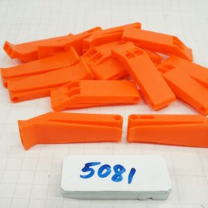 นกหวีดติดเสื้อชูชีพ ยีห้อ lalizas