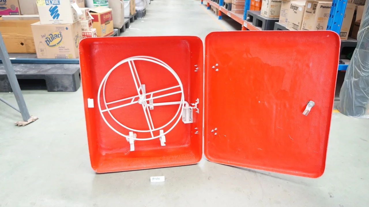 ตู้สายดับเพลิงไฟเบอร์กลาสสำหรับสายดับเพลิง 20เมตร (ขนาดตู้สาย56x65x19) Fire Hose Box