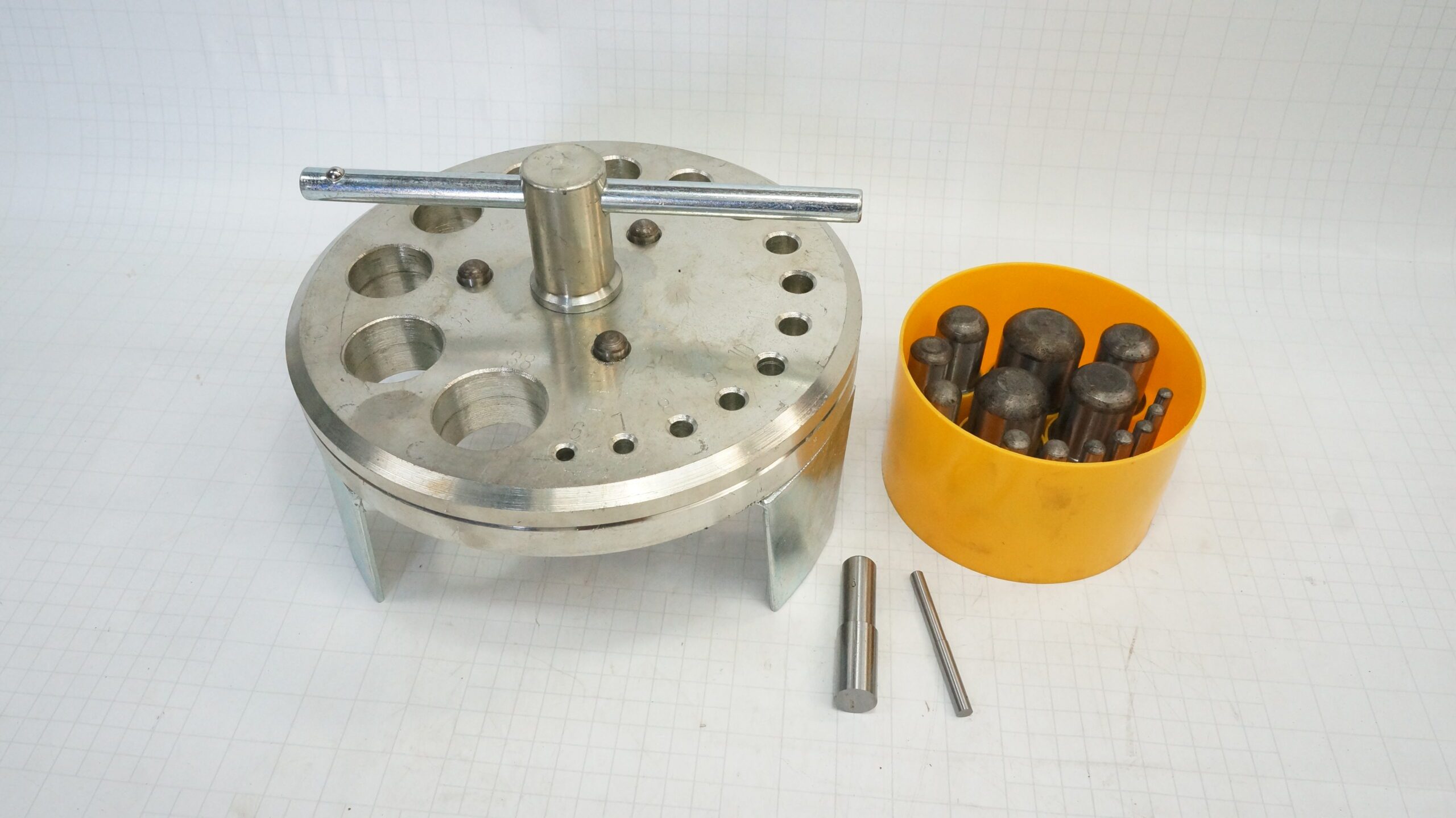 ปั้ ม ตอก แตก