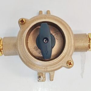 สวิสต์ไฟทองเหลือง Marine brass switch 250v [ทางเข้าออก: -O- ]