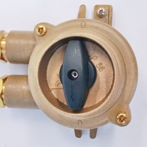 สวิสต์ไฟทองเหลือง Marine brass switch 250v [ทางเข้าออก: O= ]