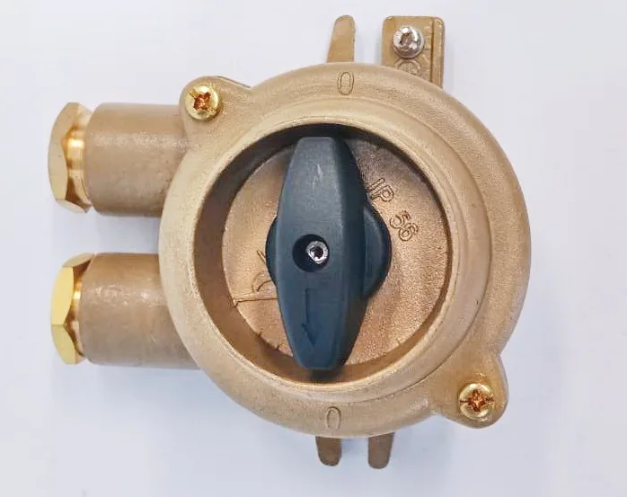 สวิสต์ไฟทองเหลือง Marine brass switch 250v [ทางเข้าออก: O= ]