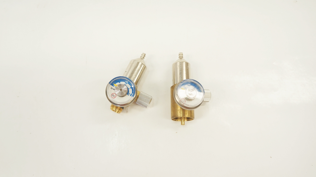 วาล์ว Span gas [ 5 ] Regulator with gauge and knob (0.5LPM) PN 81